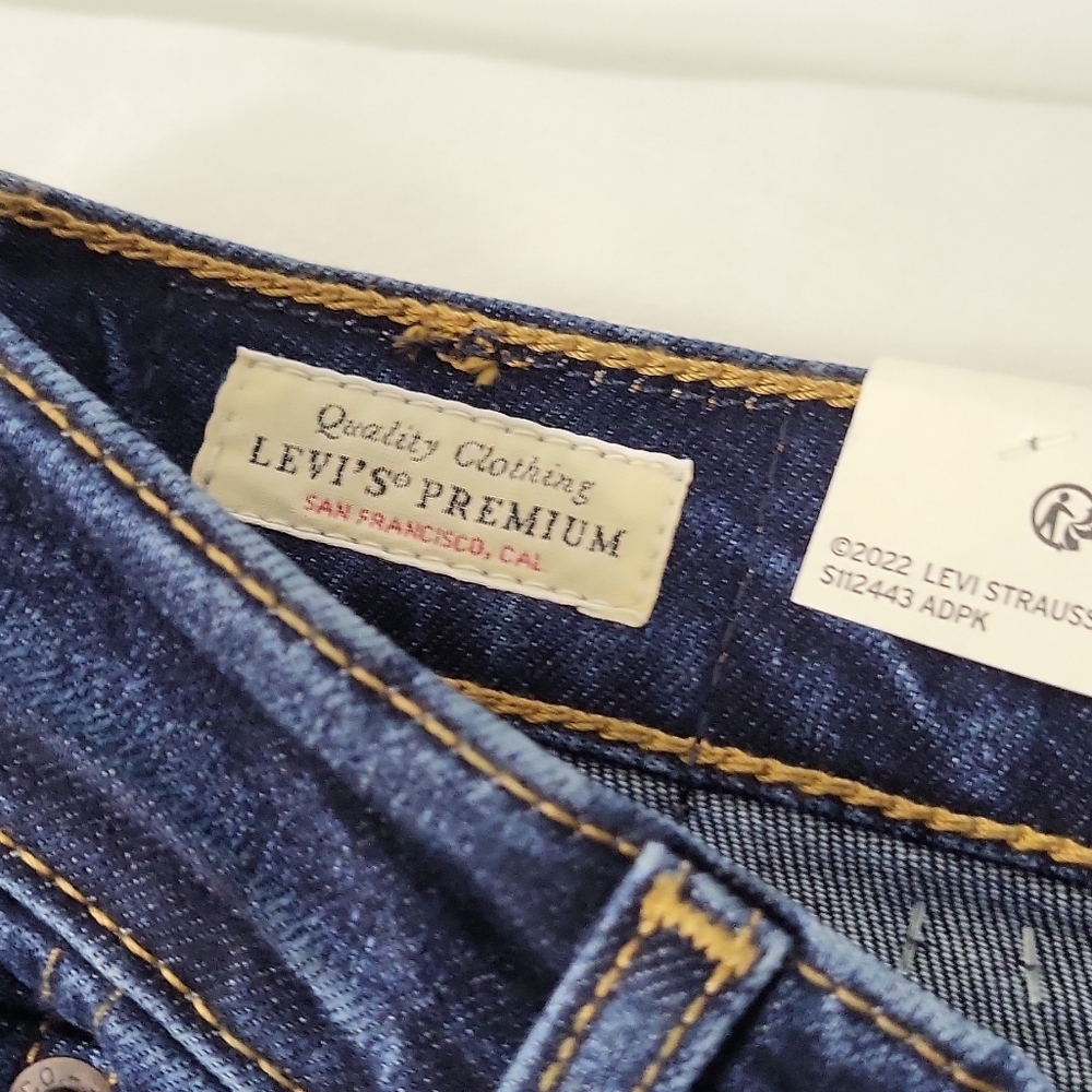 Levi's Premium Mom Jeans Relaxed Fit High Rise Stretch Blue Dark Wash Women's - Picture 5 of 16